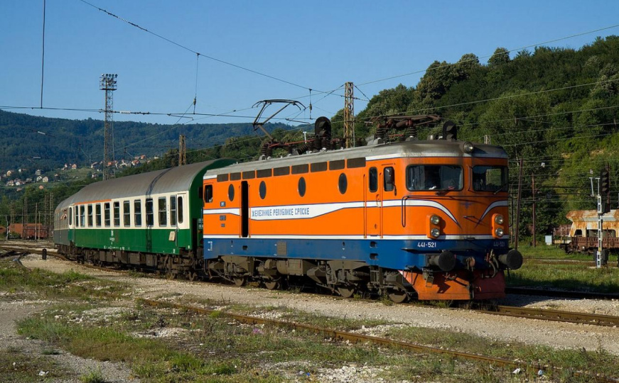 Burno u Željeznicama RS: Sindikati i rukovodstvo u sukobu oko zapošljavanja i kolektivnog ugovora