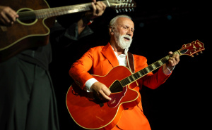 Muzička bajka pred 100.000 ljudi u Štipu: Dino Merlin završio ljeto spektakularnim koncertom