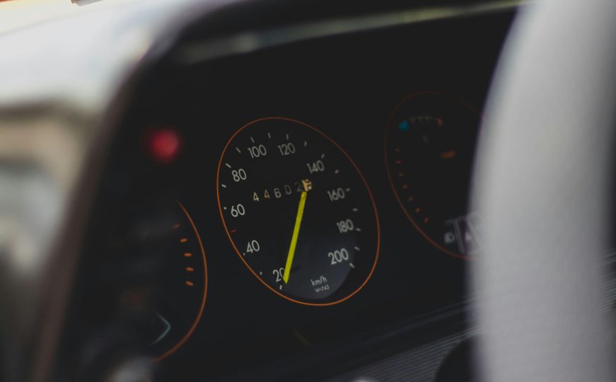 Šta izaziva neobičan miris u novim automobilima: Stručnjaci otkrili kako da to vratite kod rabljenih