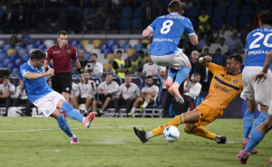 Conte i Napoli ostali maksimalni, ali uz dosta problema: Novi član Serie A ih namučio u golijadi