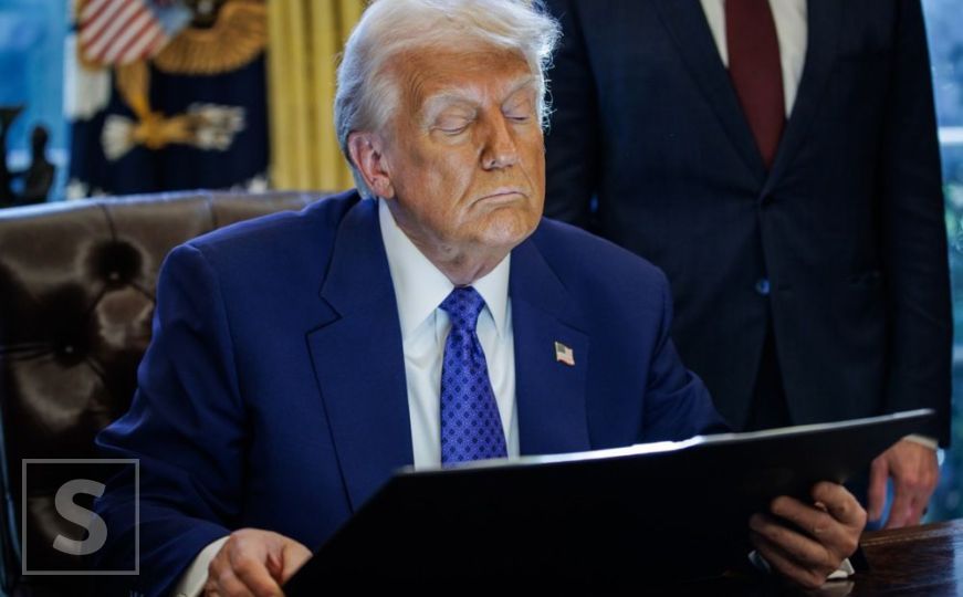 Najavu sproveo u djelo: Trump proglasio Antifu terorističkom organizacijom, potpisao naredbu