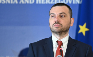 Magazinović pred Martom Kos: U BiH se na tenderima godišnje ukrade milijardu KM, podržite promjene
