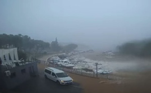 Poplave u Dalmaciji: Zatvoren dio Jadranske magistrale, bujice stvaraju probleme