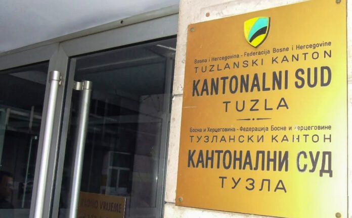 Određen pritvor Ifeti Karić: Sumnjiči se za ubistvo supruga