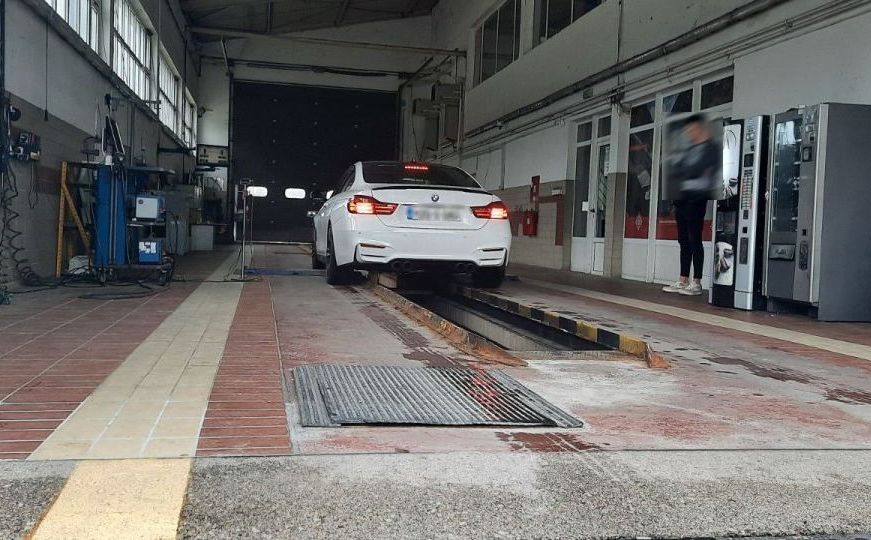 Loše vijesti za vozače: Registracija vozila u ovom dijelu BiH biće skuplja za 50 do 200 KM