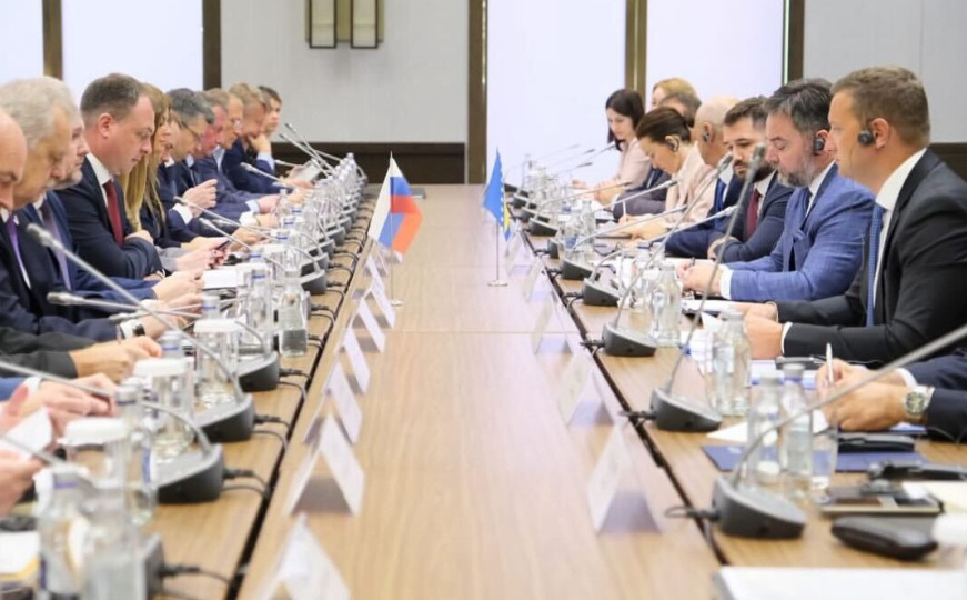 Skandal u Sočiju: Ministar Košarac u ime BiH pregovara sa sankcionisanom ruskom institucijom