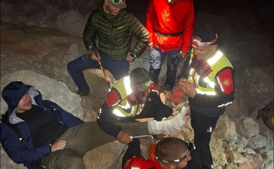 Crnogorski GSS u akciji: Planirao zaprositi djevojku na planini, pa jedva preživio