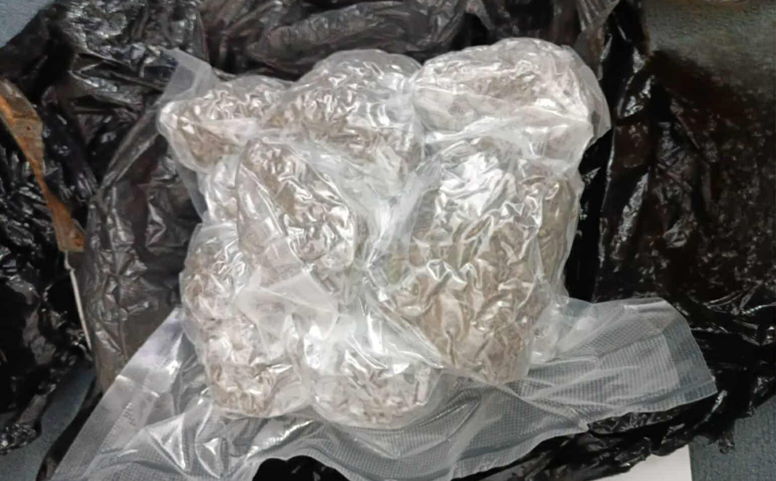 Uhapšeno 5 osoba iz Doboja i Tešnja u akciji "Soliter": Oduzeta droga, oružje i novac