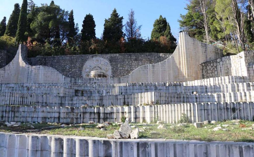 Premijerno prikazivanje filma "Partizanska nekropola" pred mostarskom publikom