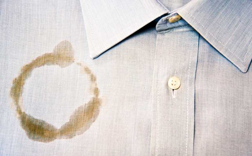 Uklonite masne mrlje sa odjeće: Trik koji garantuje rezultate