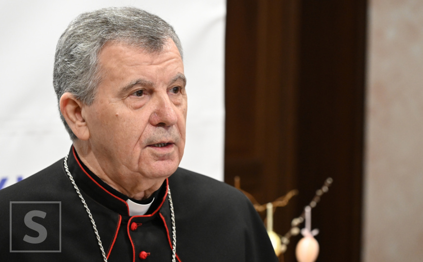 Vrhbosanski nadbiskup Tomo Vukšić potpisao donorsku karticu