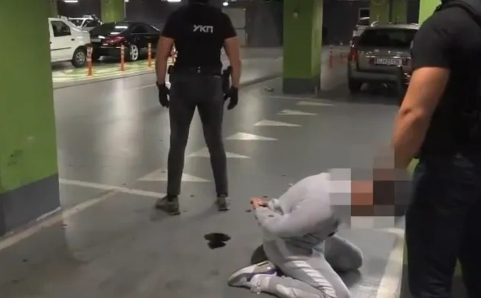Specijalci upali u garažu na Zvezdari: Pogledajte kako je uhapšen Adel Kabaš iz BiH