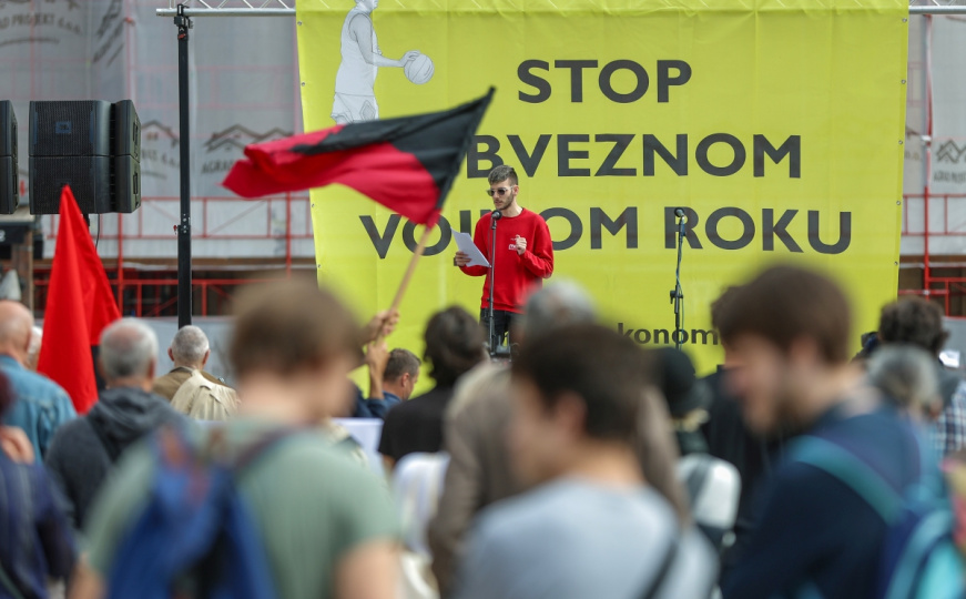 Zagrepčani protiv ponovnog uvođenja obaveznog vojnog roka: "Želimo mir, a ne bombe i metke"