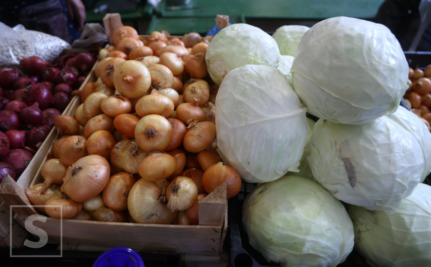 Sezona zimnice: Ovo su cijene kupusa u BiH i savjeti kako ga najlakše ukiseliti kod kuće