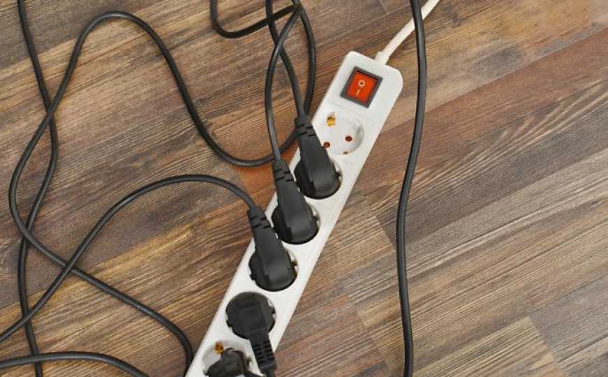 Električar upozorava: Ove greške s produžnim kablovima mogu izazvati požar