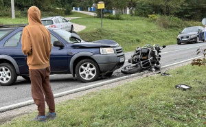 Saobraćajna nesreća na magistralnom putu M17, teško povrijeđen motociklista