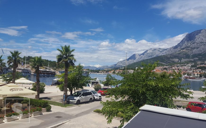 Raketa pogodila ženu (30) i u Makarskoj, svatovi otišli u BiH