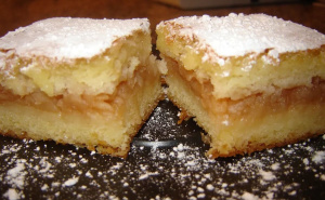 Starinski recept koji miriše na djetinjstvo: Pita od jabuka koja se topi u ustima