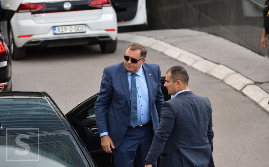 Odlučuju o izlasku na prijevremene izbore: SNSD danas zasjeda u Banjoj Luci