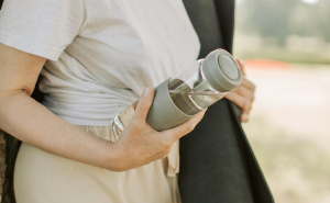 Jedan od načina da flašicu za vodu očistite i uklonite bakterije: Ako ovo uočite morate je baciti