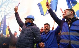 Zenički rudari prekinuli štrajk glađu: Ostaju u Domu dok ne dobiju plaće za juli