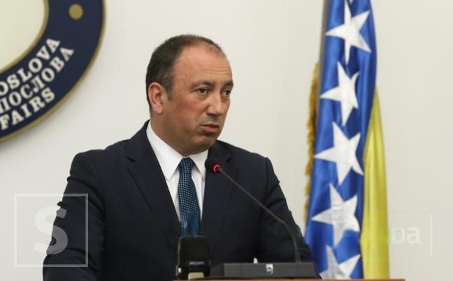 Da li su napadi SNSD-a na CIK BiH samo fasada? Crnadak objasnio zašto postoji sumnja