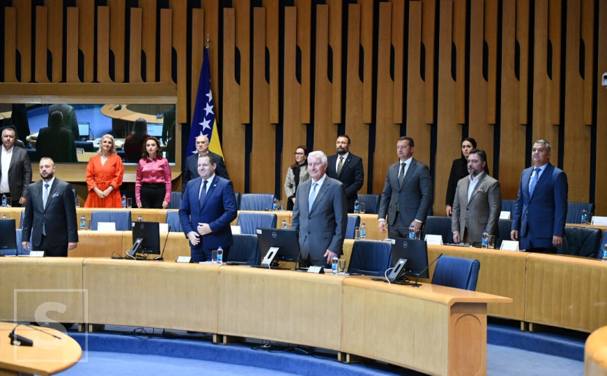 Drugi dio sjednice počeo jasnim kritikama: "Špiriću, niste balzamovani, već zaheftani za fotelju"