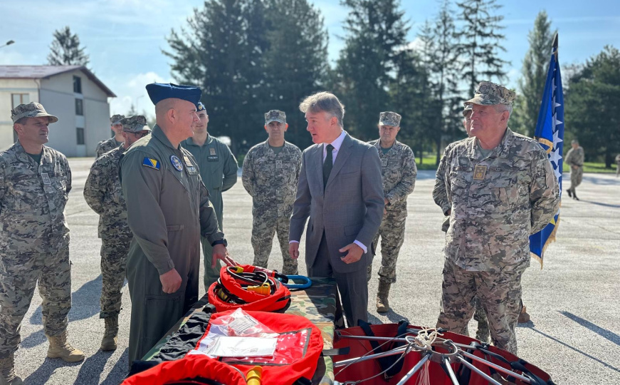 UK jača kapacitete BiH: Nova oprema i obuka za hitne intervencije i medicinsku podršku OS BiH