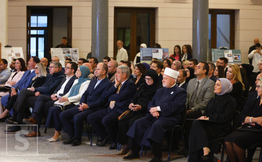 Svečana akademija u Vijećnici: Prva bošnjačka gimnazija proslavila 30 godina postojanja