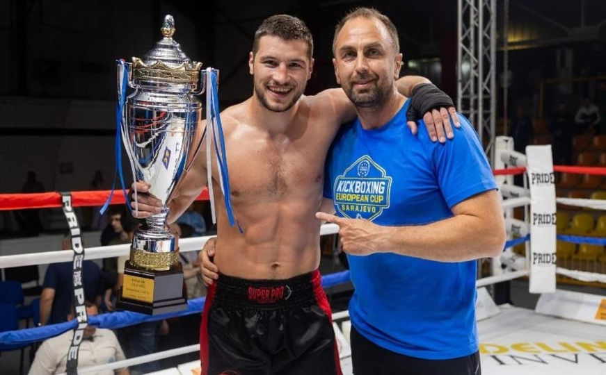 Albert Ugrinčić se bori za titulu u Splitu: Susret sa europskim prvakom Ivanom Bertićem