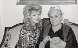 Hanka objavila fotografiju kojom je raznježila sve: "Ko ima majku ima svo bogatstvo ovog svijeta"