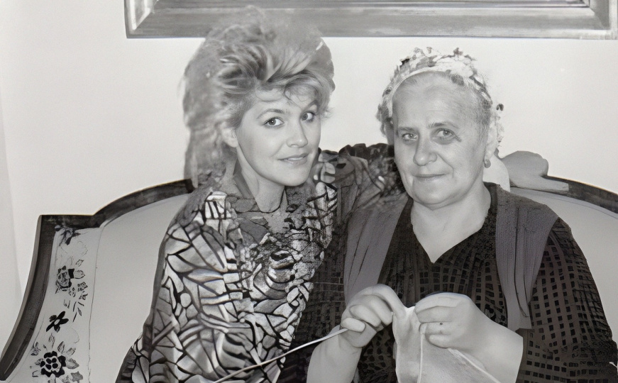 Hanka objavila fotografiju kojom je raznježila sve: "Ko ima majku ima svo bogatstvo ovog svijeta"