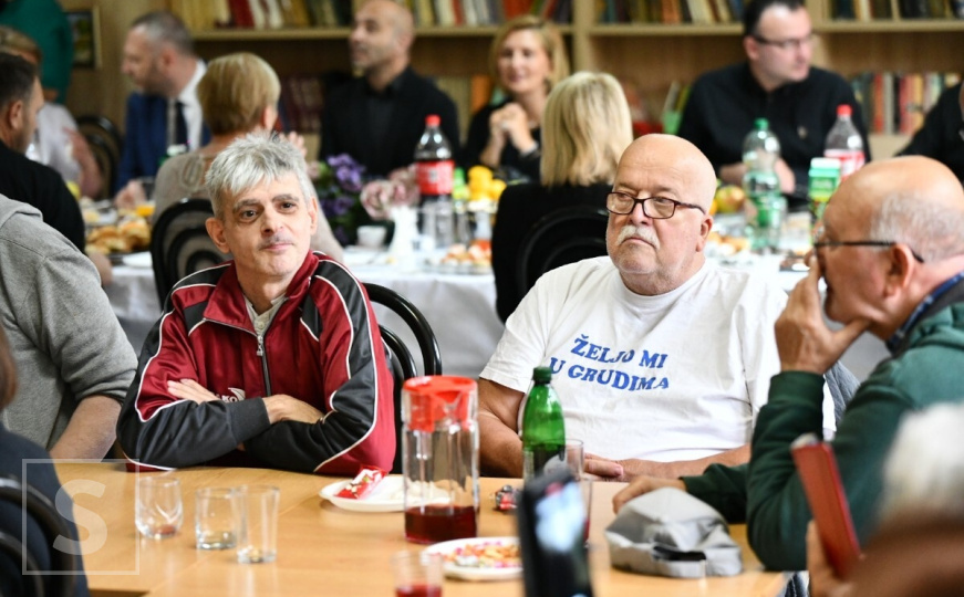 Međunarodni dan starih osoba: Emotivna proslava u Gerontološkom centru u Nedžarićima
