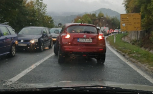 Nesreća kod Sarajeva, jedna osoba povrijeđena: Saobraćaj obustavljen na ovoj dionici