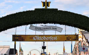 Državljanin BiH (19) uhapšen na Oktoberfestu: Preprodavao kokain u kesici sa bademima