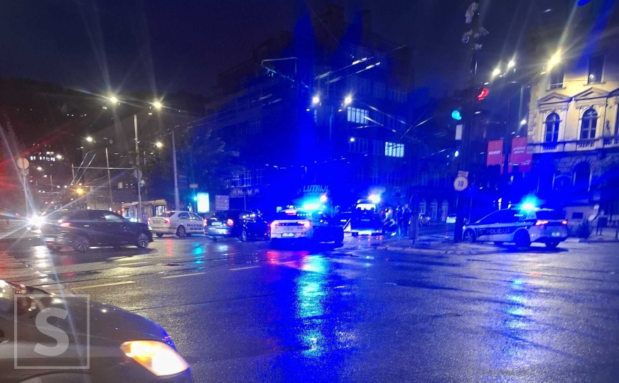Saobraćajna nesreća u centru Sarajeva: Policija na terenu