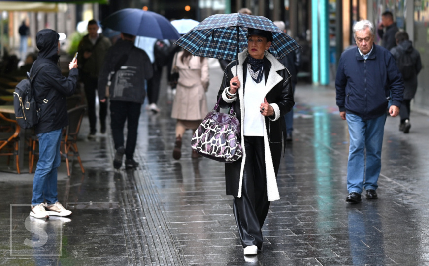 Stiglo zahlađenje u Sarajevo: Iz haljinica i sandala "ušli" smo u kapute i zimske jakne