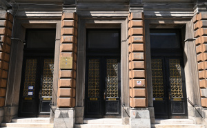 Prinudna naplata dugova u KS: Neplatiše mogu ostati bez imovine, pa čak i automobila