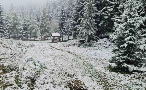 Snijeg pao i na Trebeviću: Ovako je danas izgledalo poznato sarajevsko izletište