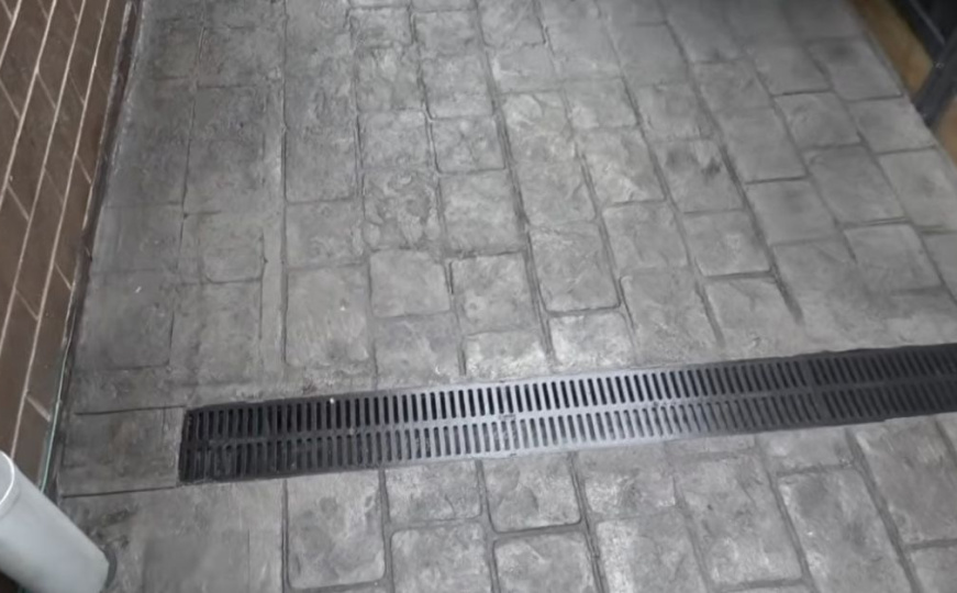 Spriječite začepljenje vanjskog odvoda tokom sezone kiša: Efikasni savjeti i trikovi