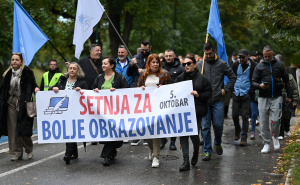 Povodom Dana učitelja: Organizovana "šetnja za bolje obrazovanje" u Sarajevu