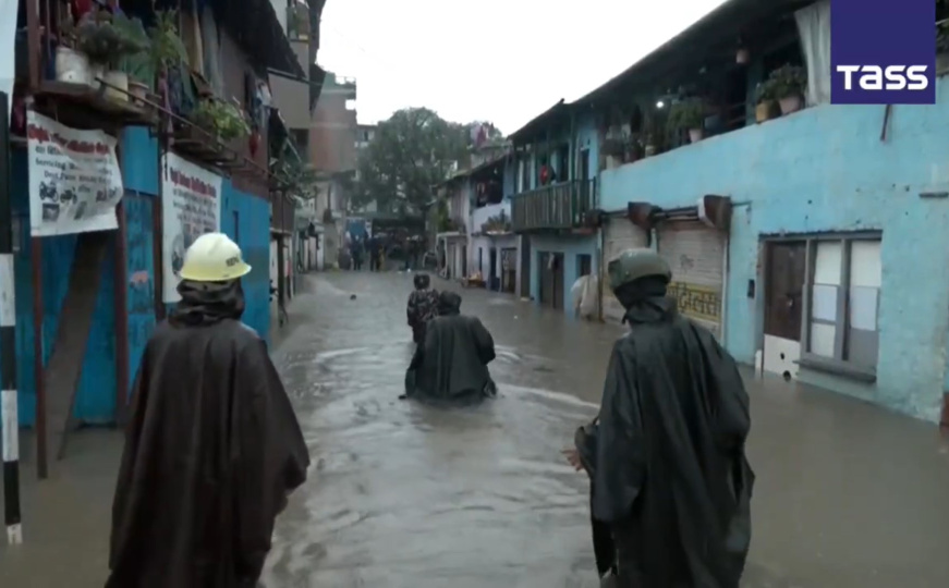 Poplave i klizišta odnijeli najmanje 47 osoba u Nepalu i Indiji: Traga se za nestalima