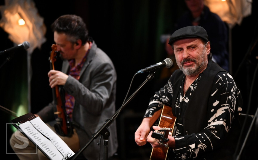 Novi spot Neuštekanih je "Pismo Elvisu": Blues balada Zabranjenog pušenja u novom ruhu