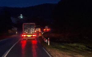 Nesreća u BiH, saobraćaj obustavljen: Učestvovala 3 automobila, dvije osobe povrijeđene