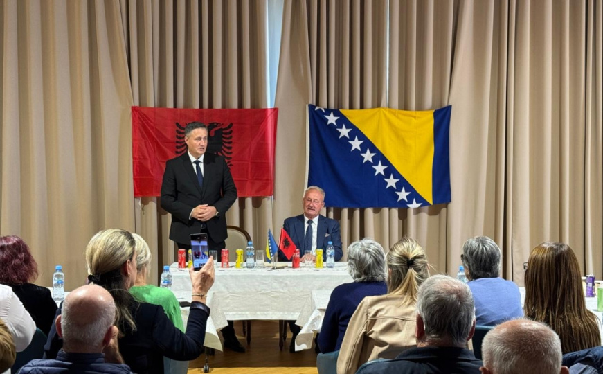 Bećirović posjetio bošnjačku zajednicu u Albaniji: "Most prijateljstva između dvije države"