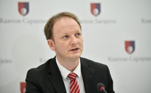 Bivši ministar Bojan Bošnjak pokrenuo spor protiv Skupštine KS: Evo šta je razlog