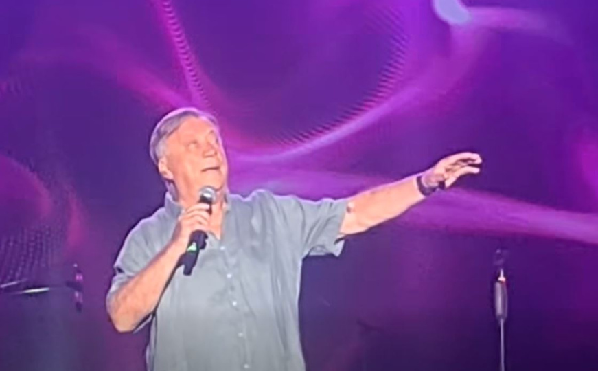 Snimak sa Halidovog posljednjeg koncerta: Sa infuzije došao ispoštovati goste, nije ga htio otkazati