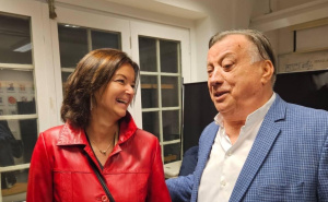 Tanja Fajon se oprostila od Halida Bešlića: "Hvala ti za sve prelijepe pjesme"