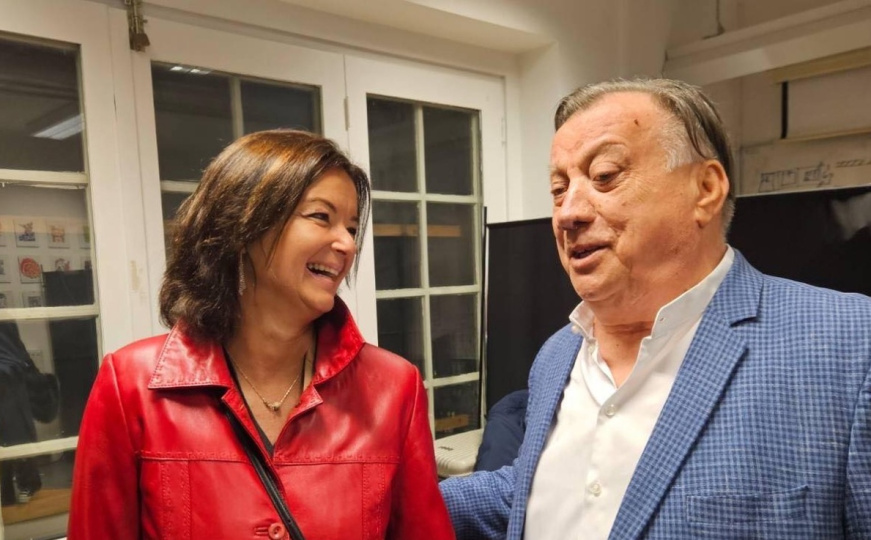 Tanja Fajon se oprostila od Halida Bešlića: "Hvala ti za sve prelijepe pjesme"