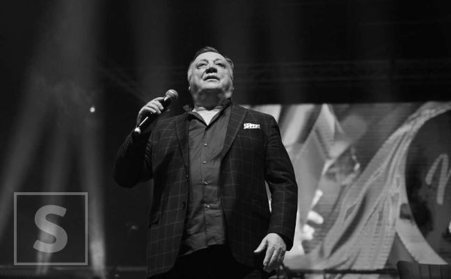 BH Fanaticosi se oprostili od legendarnog Halida Bešlića: "Rajska ptica širokih pogleda..."